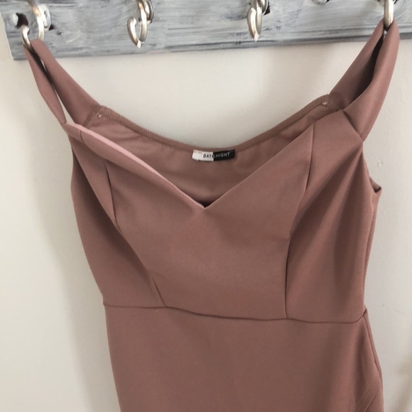 SOLD🔥Evening dress stretchy form fitting size L - Picture 5 of 9